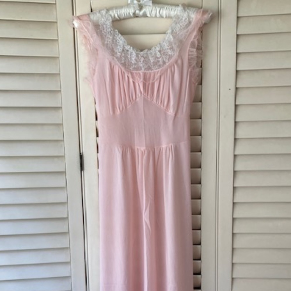 1950's Dutchmaid Waltz Length Chemise